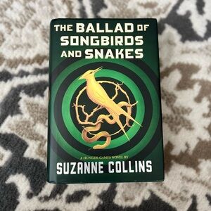 The Ballad of Songbirds and Snakes by - Green Cover